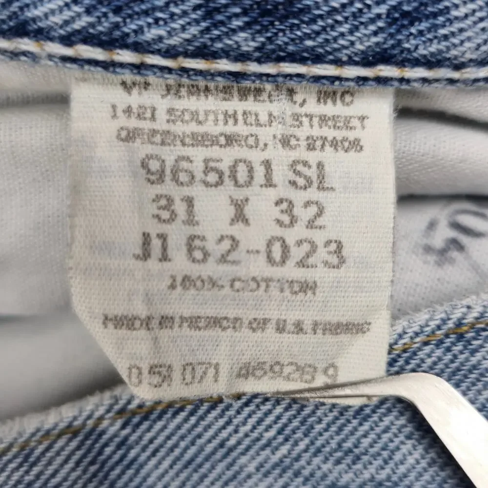 Wrangler Mens 31x32 Rugged Wear Classic Fit Jeans Light Wash Denim